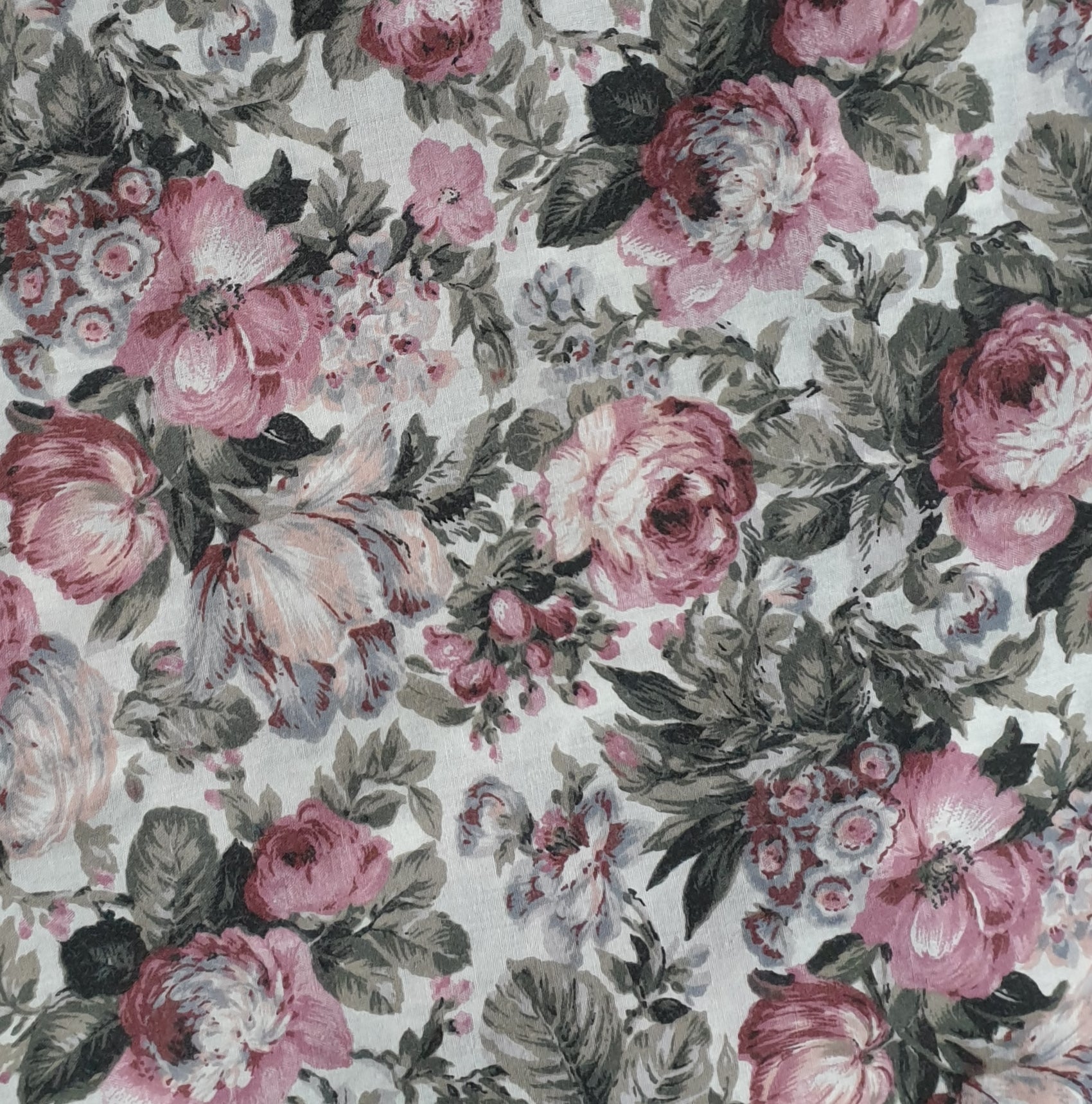 Eco friendly wheat bag made with upcycled fabric 'Old Fashioned Roses' - Image 2